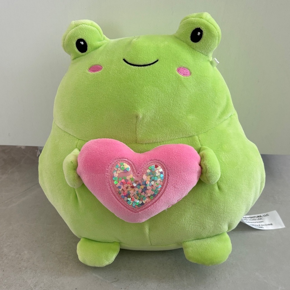 *NEW & CLEAN* Cute Green Frog Stuffy with Pink Heart